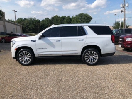 2021 GMC Yukon Denali white